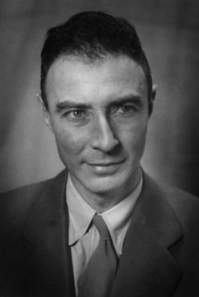 Political Authority or Atomic Celebrity?  The Influence of J. Robert Oppenheimer on American Nuclear Policy after the Second World War