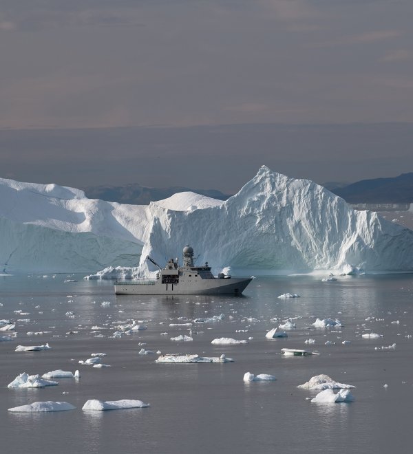 Ship in Ice