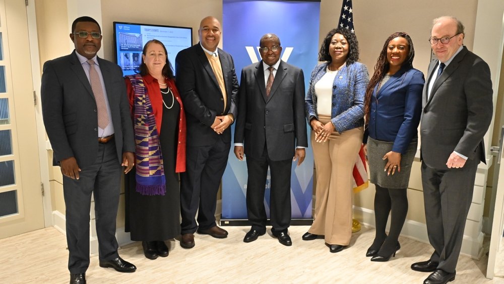 Participants after the "Transforming US-Africa Economic Engagement into a 21st Century Partnership" breakfast