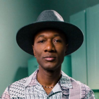 Headshot of Aloe Blacc